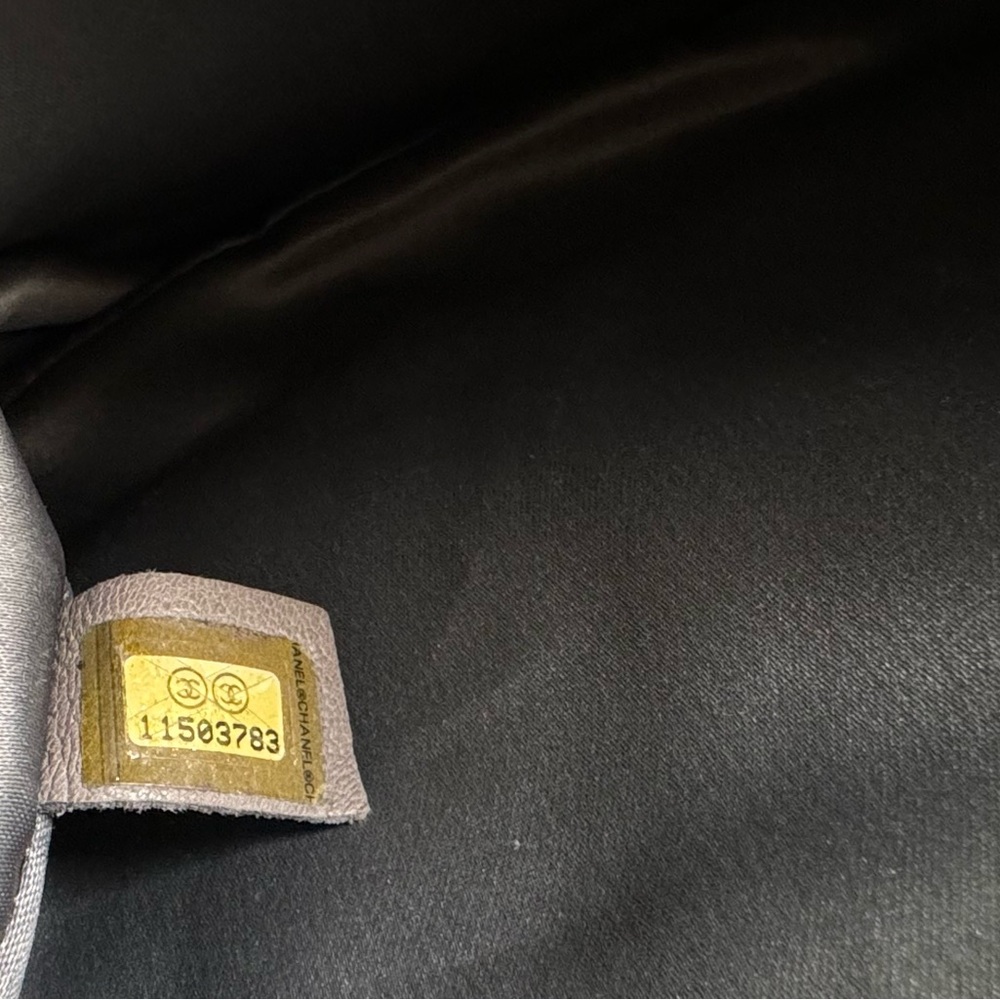 ᴿᵃʳᵉ ✨CHANEL 
Lambskin Quilted Small Sharpei Flap Black - Picture 15 of 16